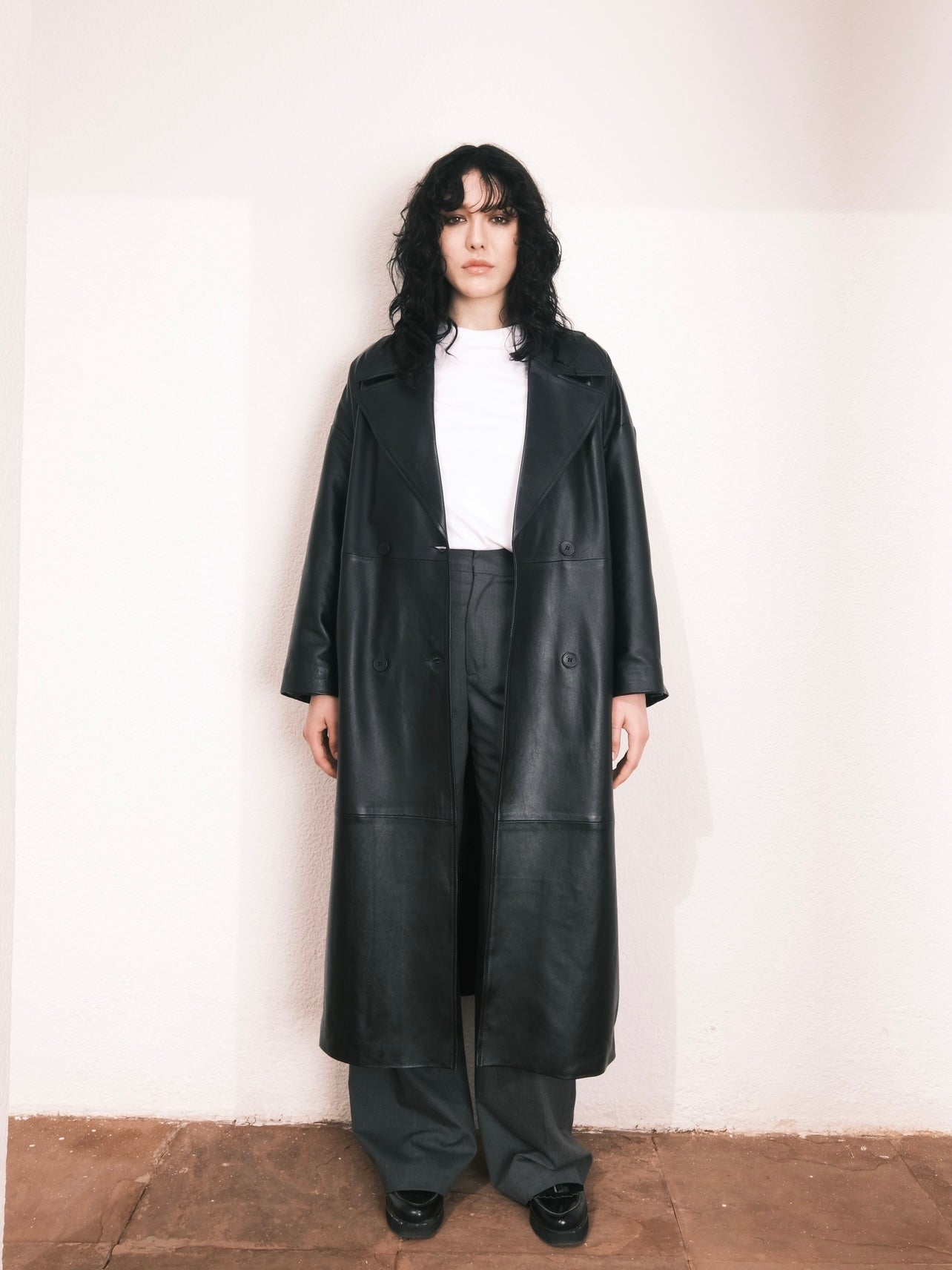 Le manteau en cuir oversize